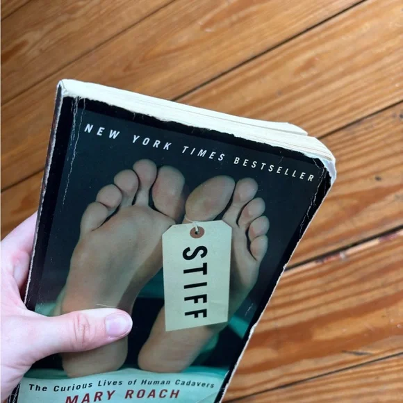 (255) STIFF BOOK - Picture 12 of 12